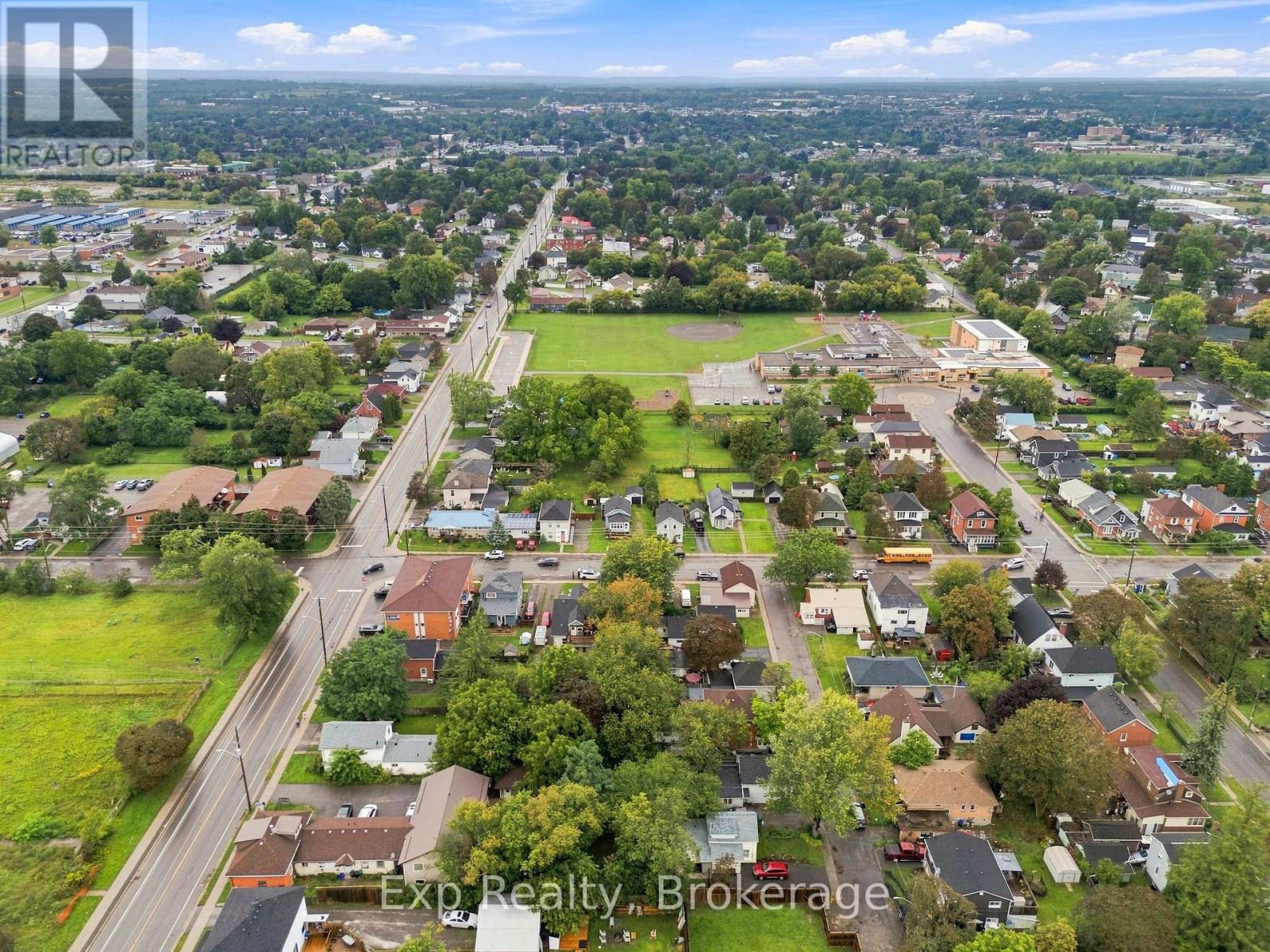 134 Catharine Street Property Photo 32