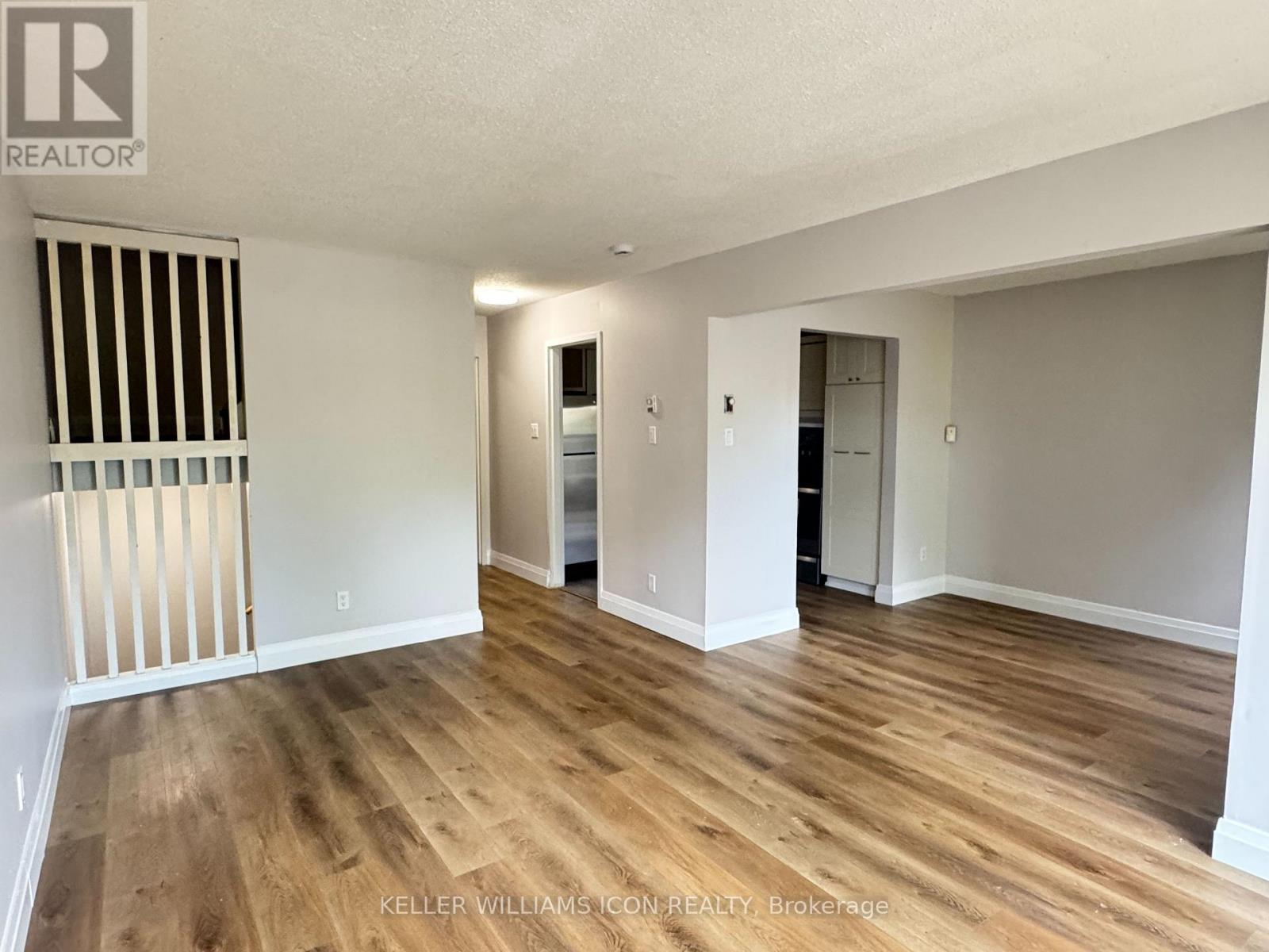 3 - 3415 Uplands Drive Property Photo 3