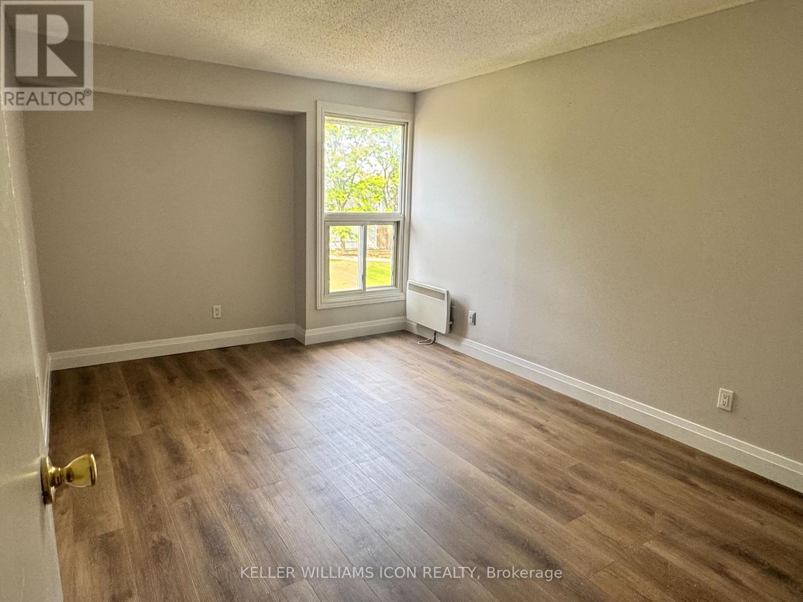 3 - 3415 Uplands Drive Property Photo 8