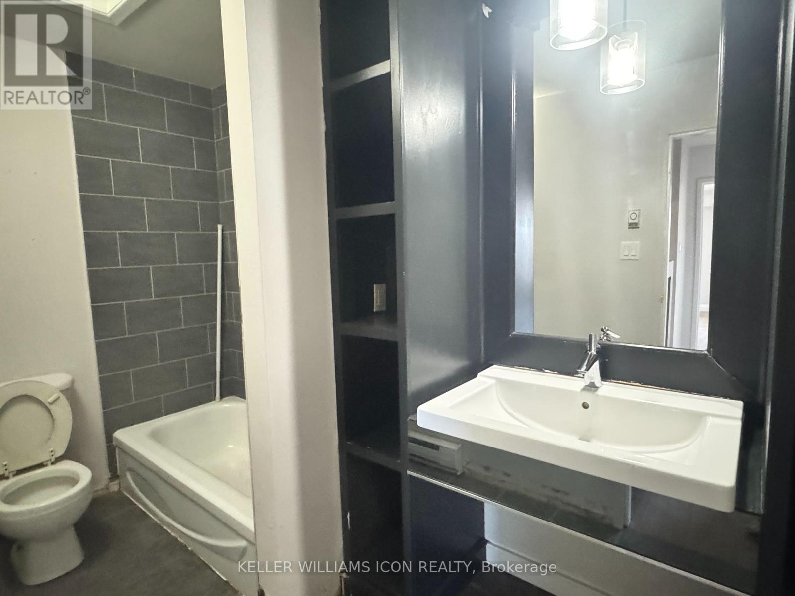 3 - 3415 Uplands Drive Property Photo 11