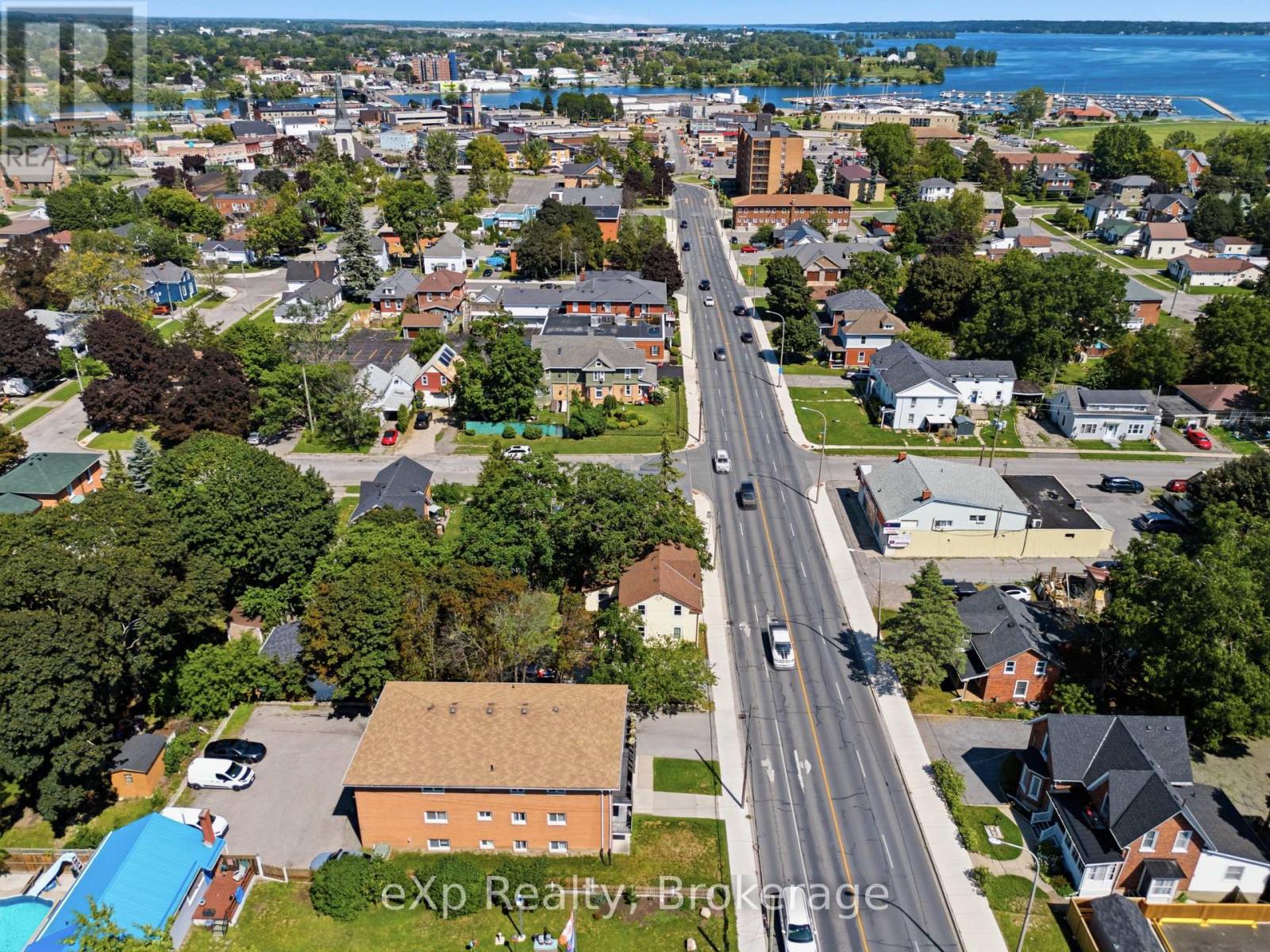 188 Dundas Street W Property Photo 43