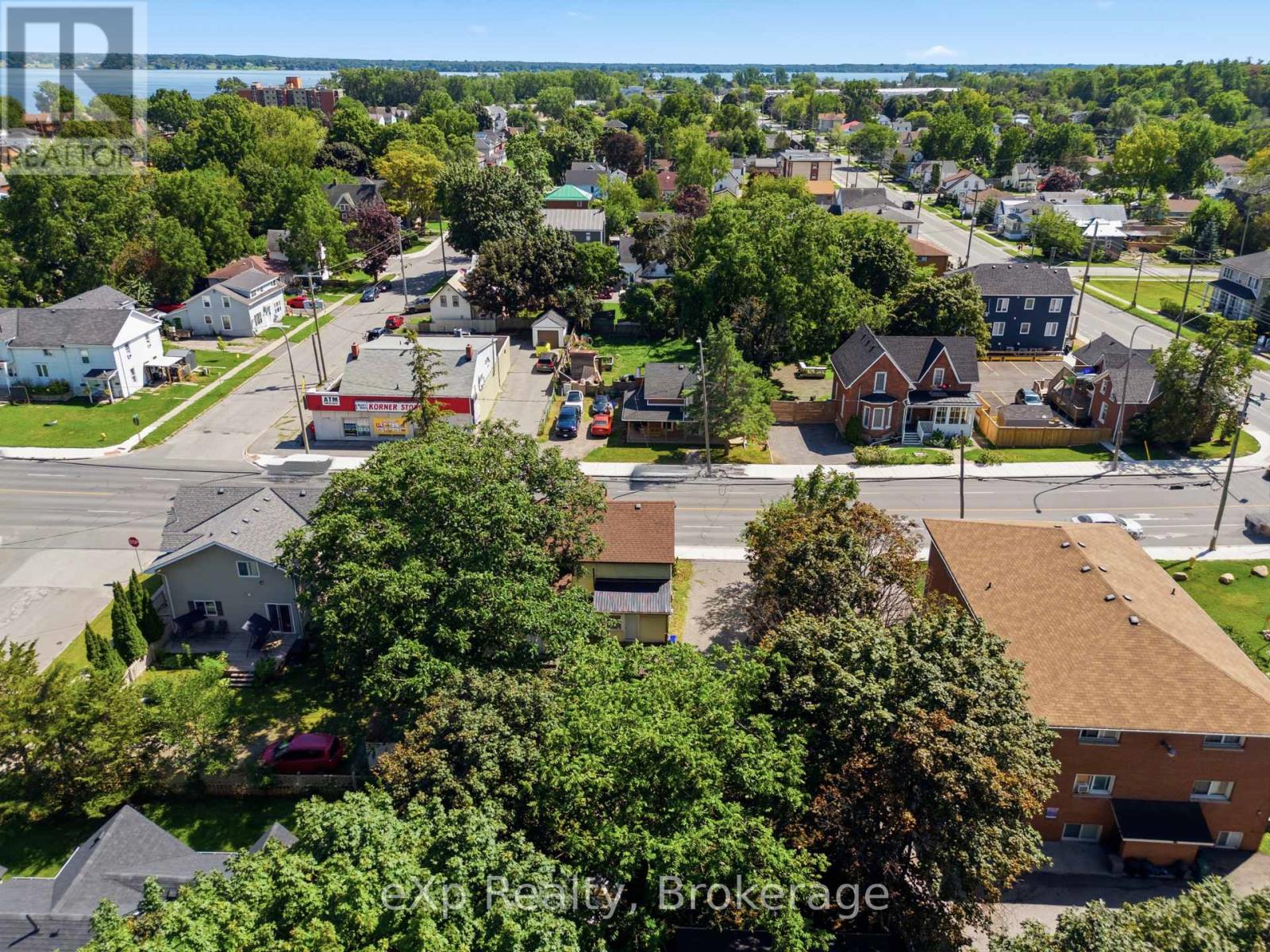 188 Dundas Street W Property Photo 45