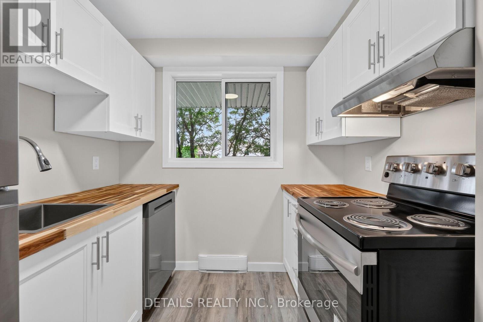 303 - 6532 Bilberry Drive Property Photo 15