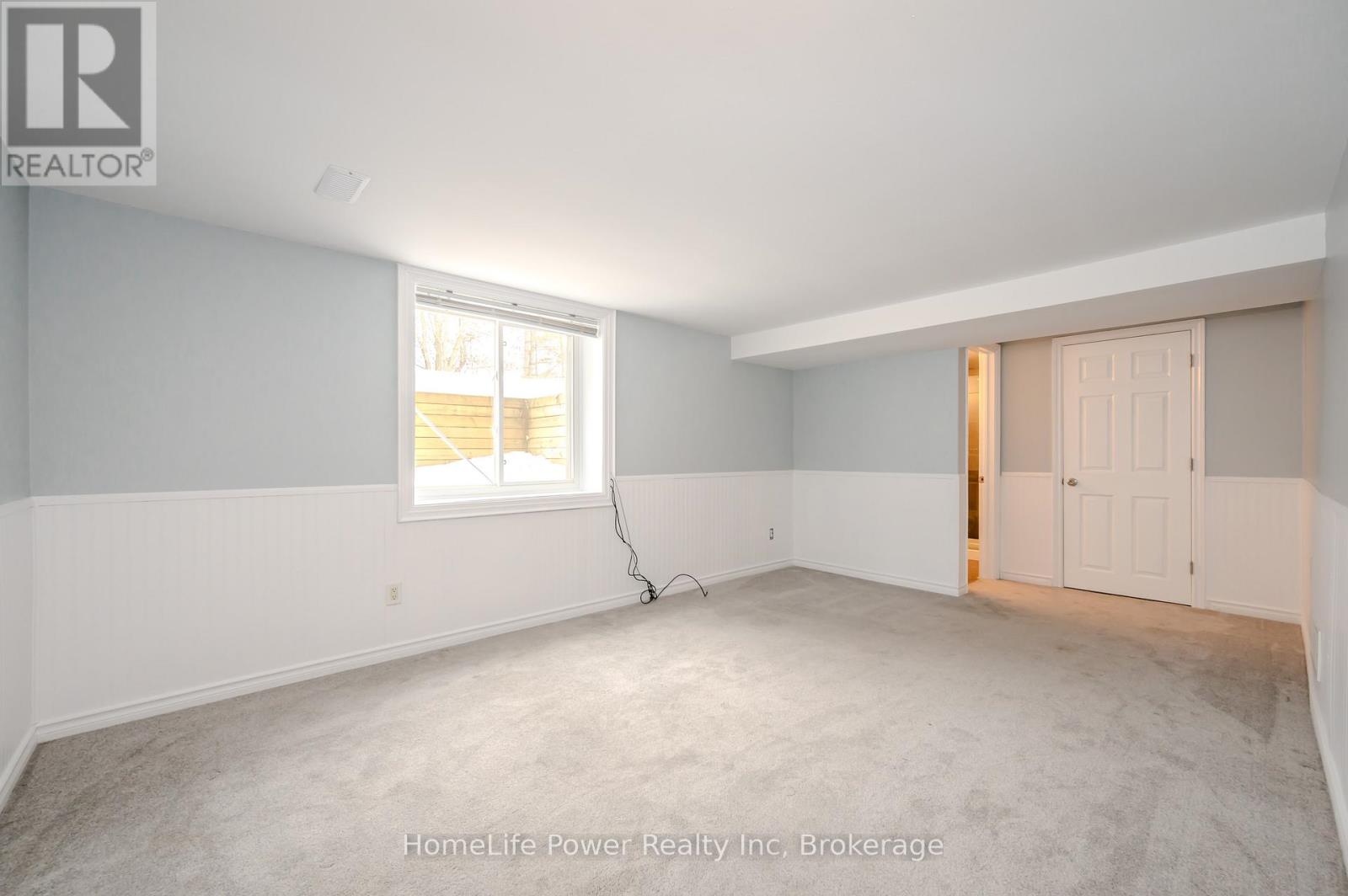 4290 Victoria Road S Property Photo 27