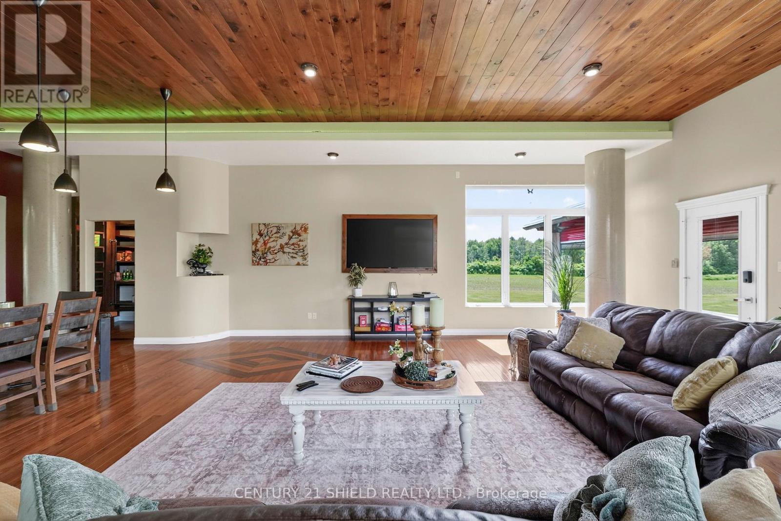 17441 Mcphail Road Property Photo 6