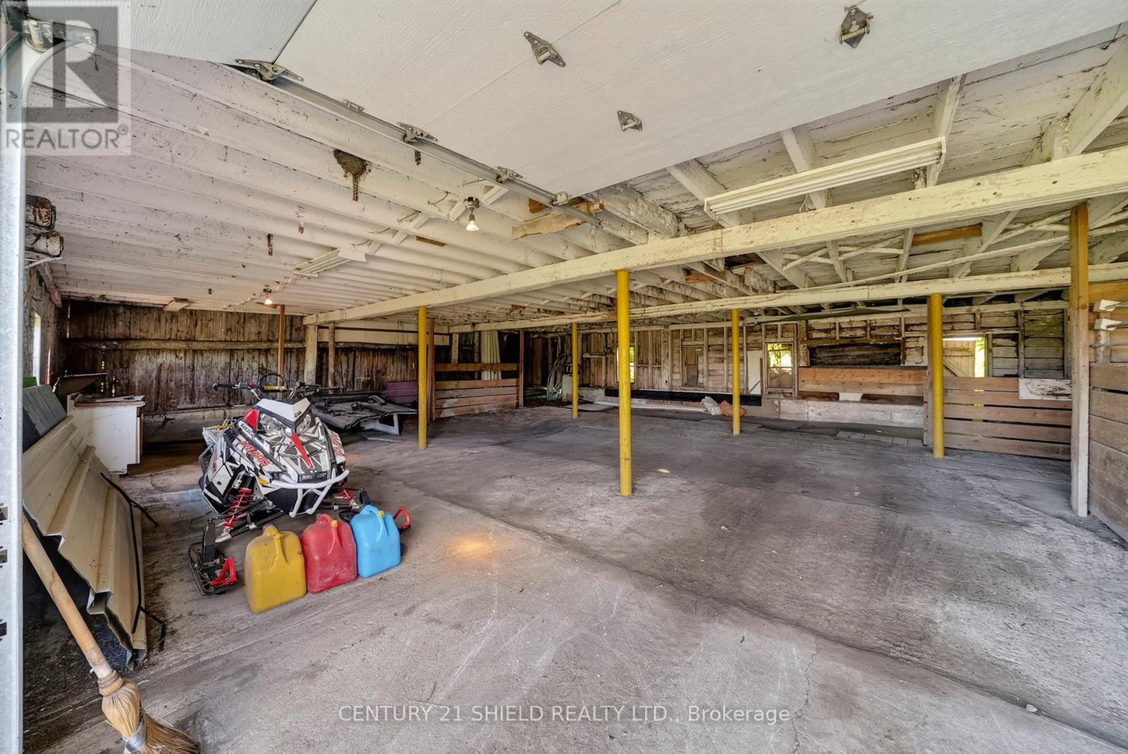17441 Mcphail Road Property Photo 37