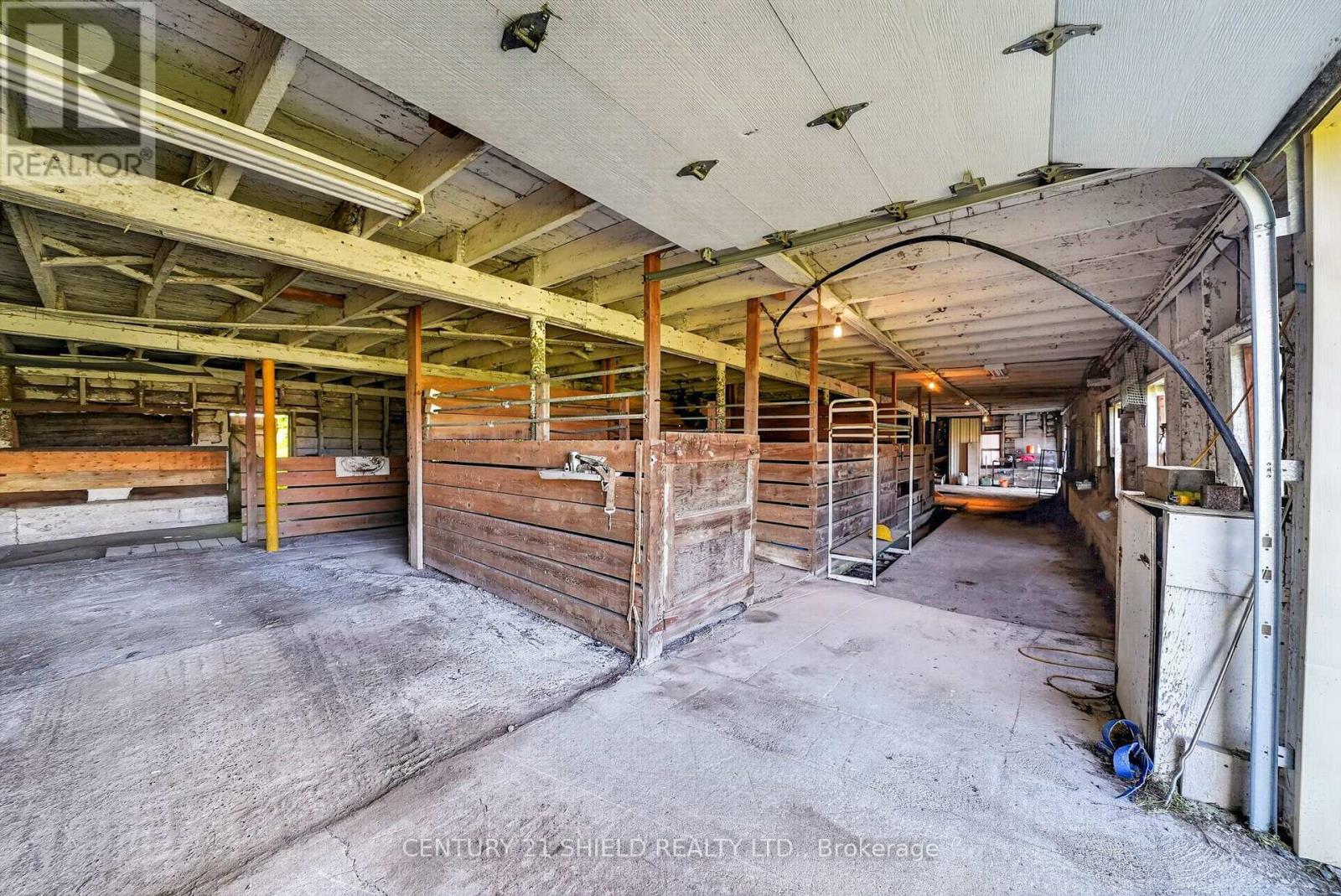17441 Mcphail Road Property Photo 38