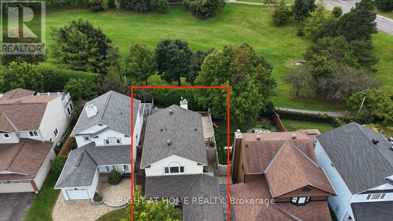 672 Farmbrook Crescent Property Photo 31