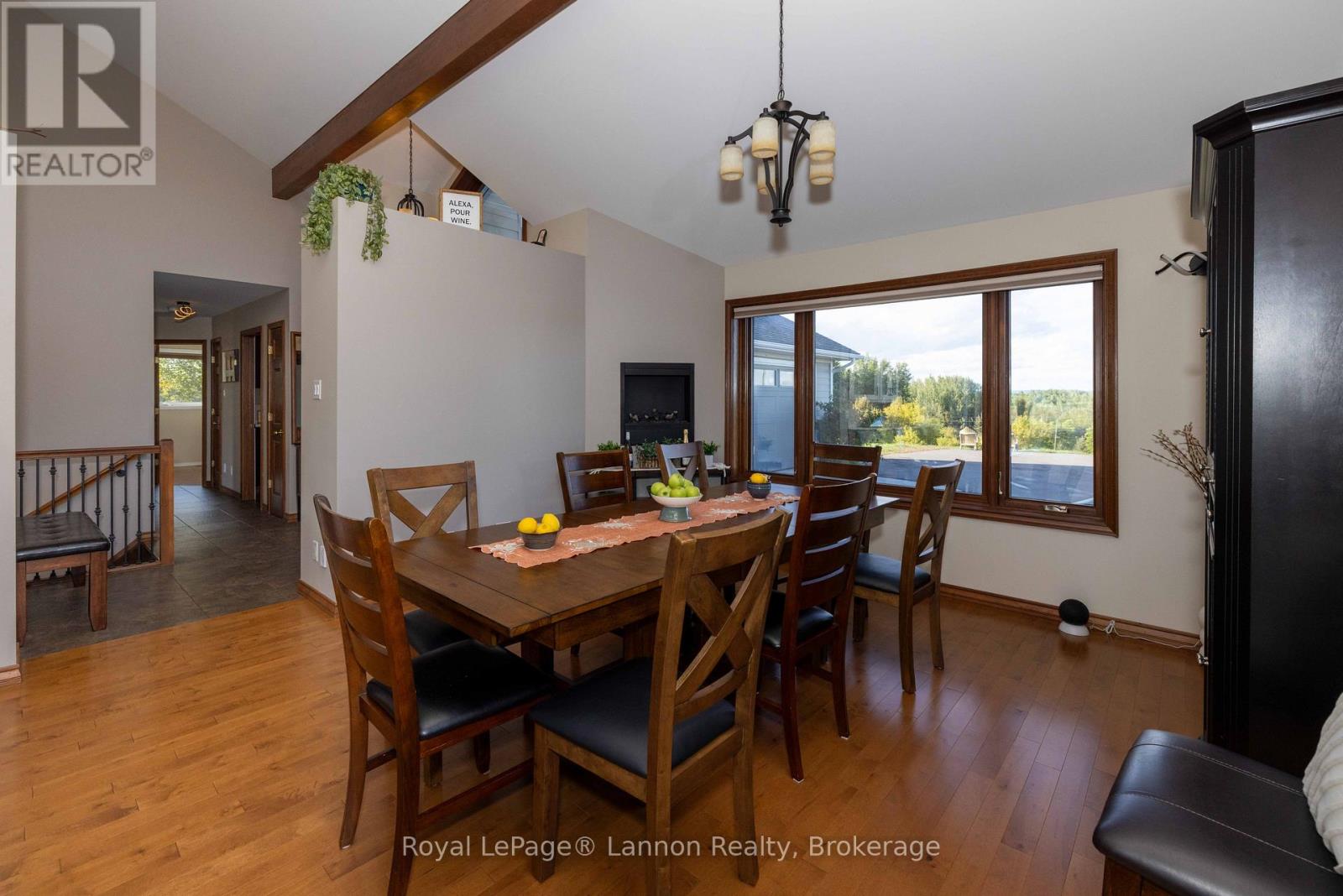 401 Barrie Drive Property Photo 14