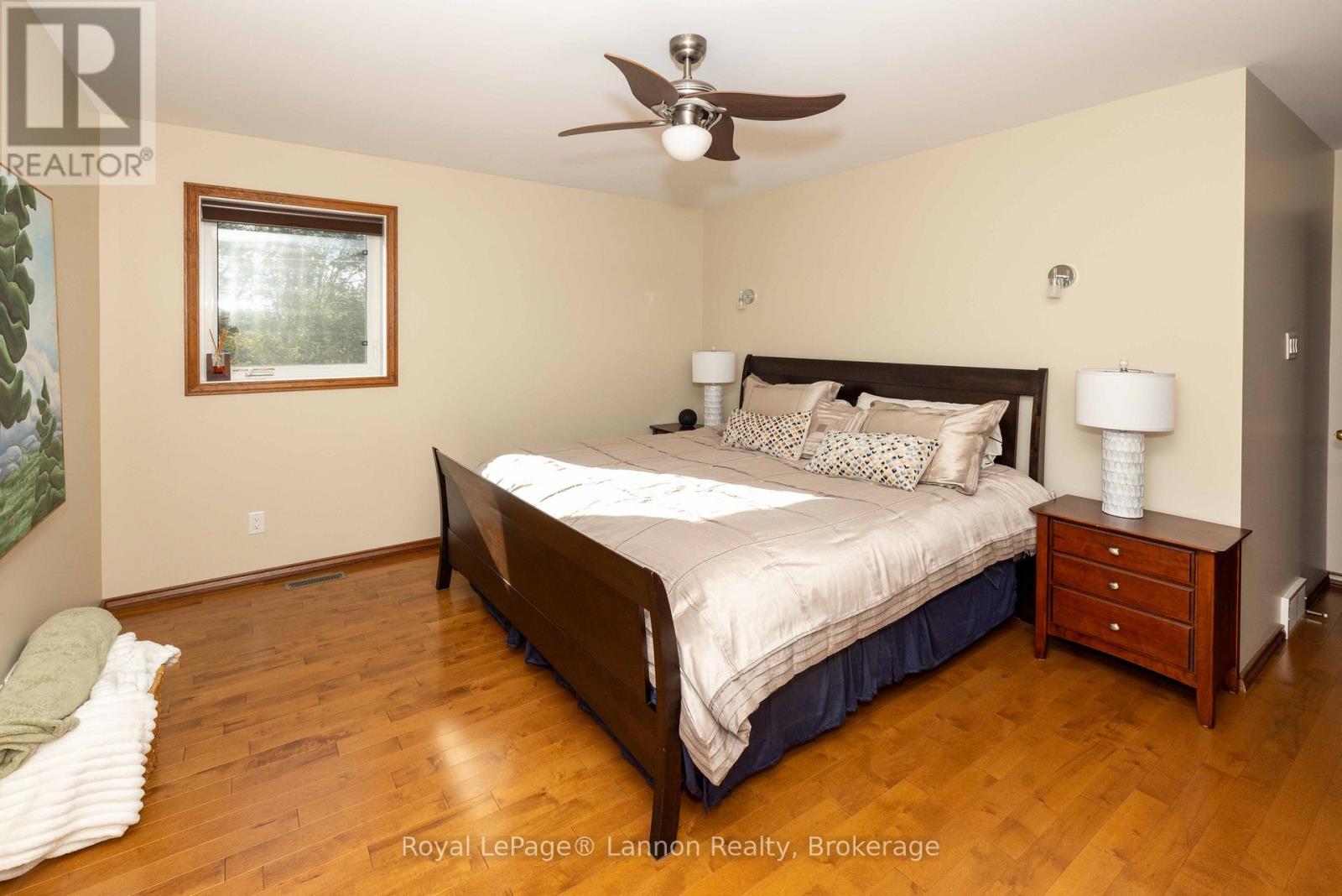 401 Barrie Drive Property Photo 25