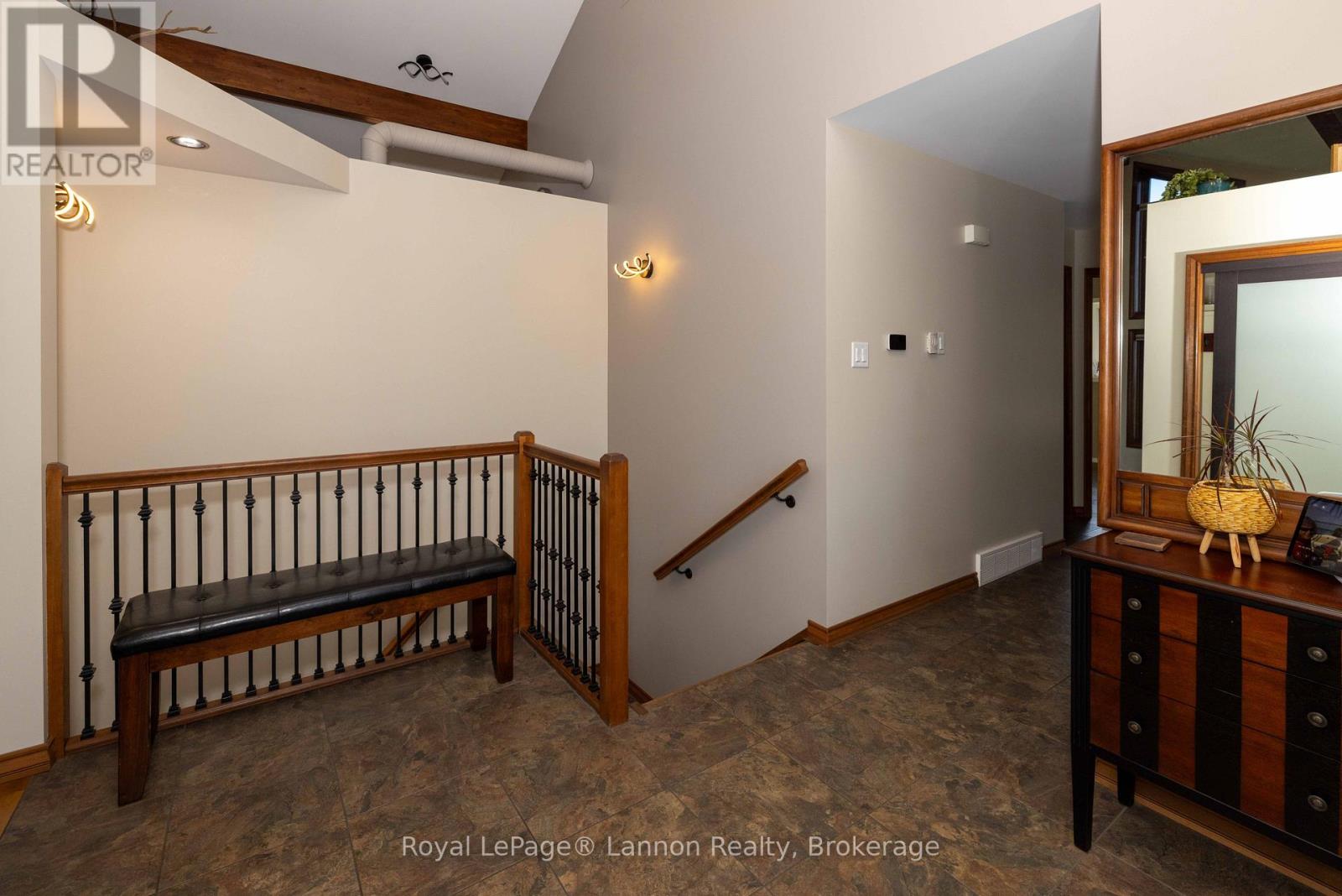 401 Barrie Drive Property Photo 35