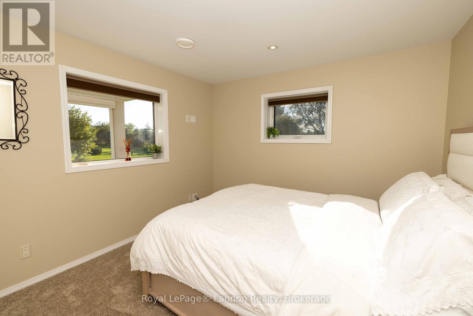 401 Barrie Drive Property Photo 42