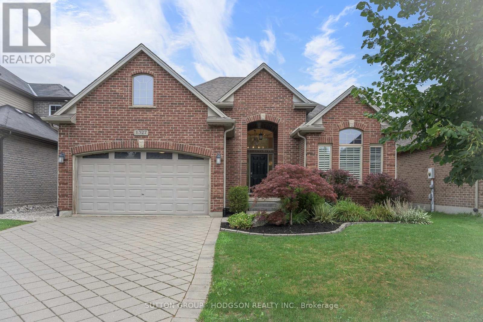 1327 Staffordshire Road Property Photo 1