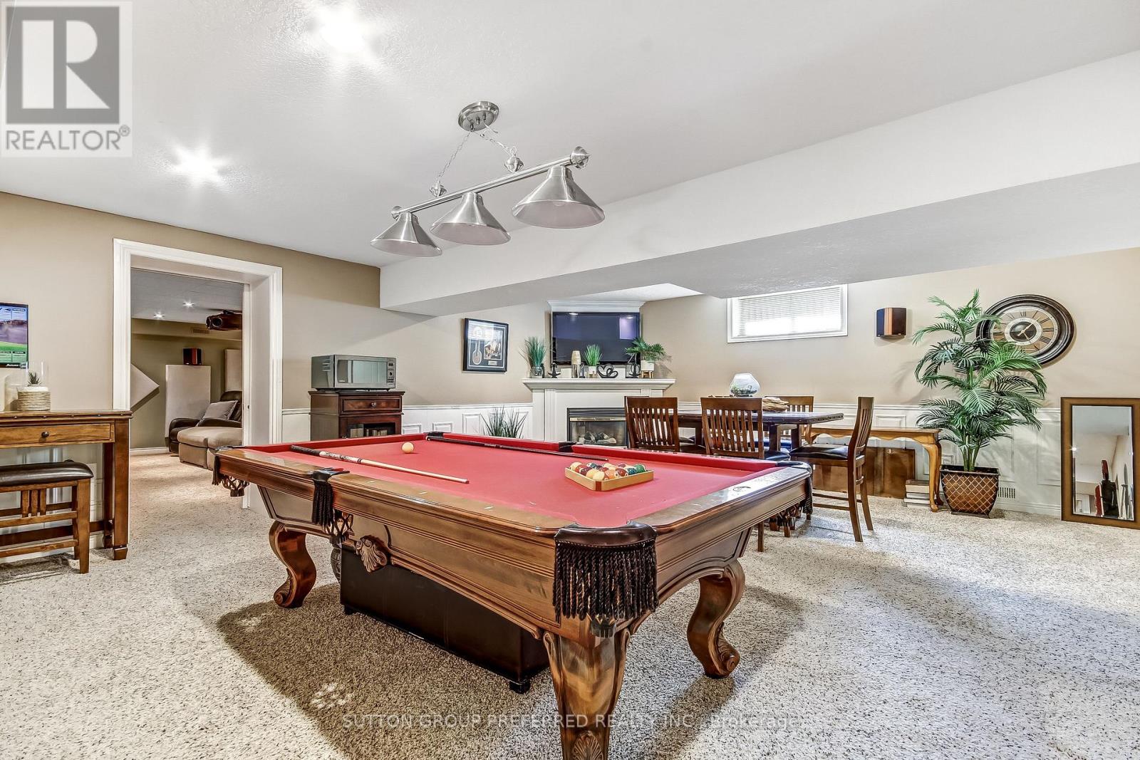 1094 Thornley Street Property Photo 31