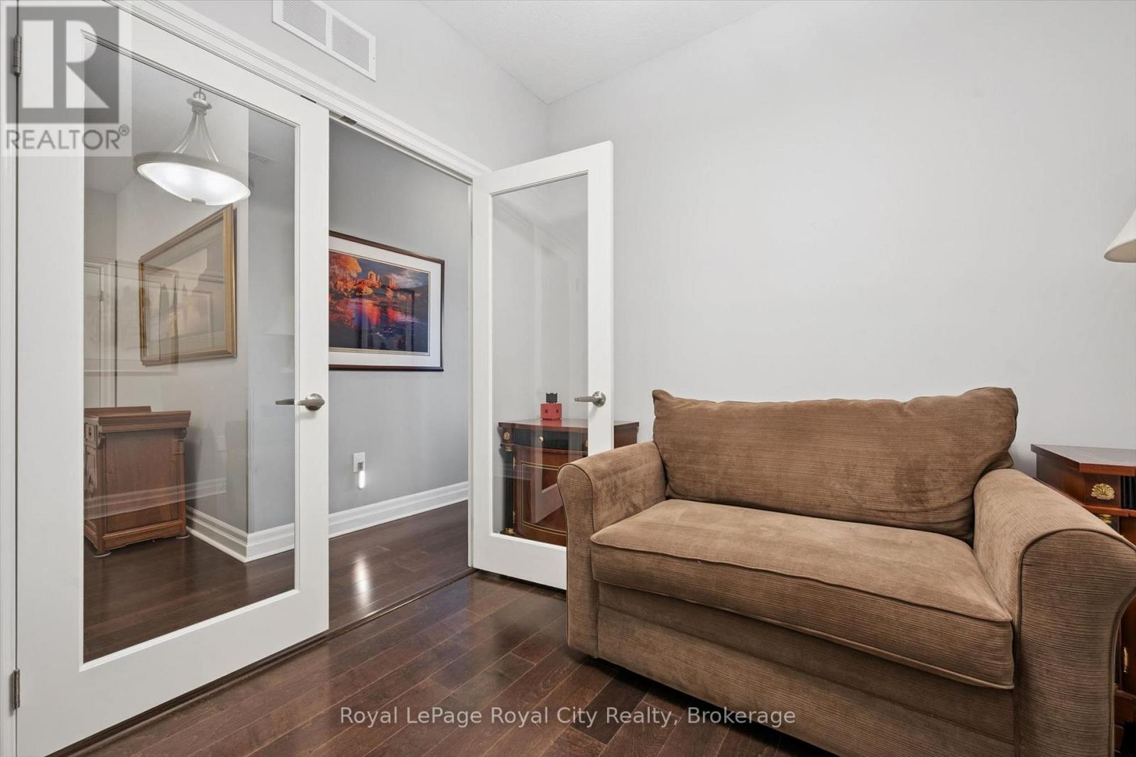 306 - 150 Wellington Street E Property Photo 20