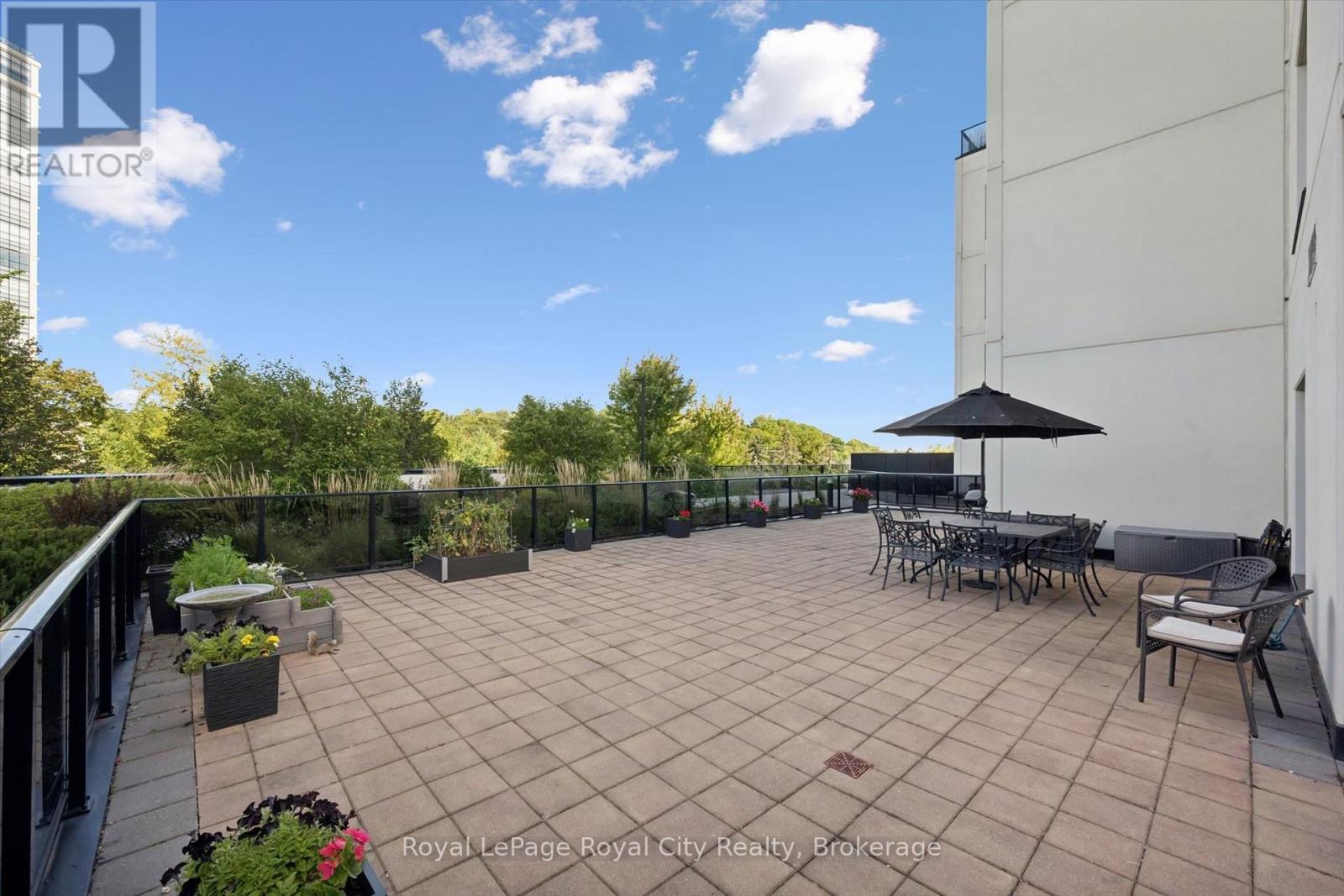 306 - 150 Wellington Street E Property Photo 24