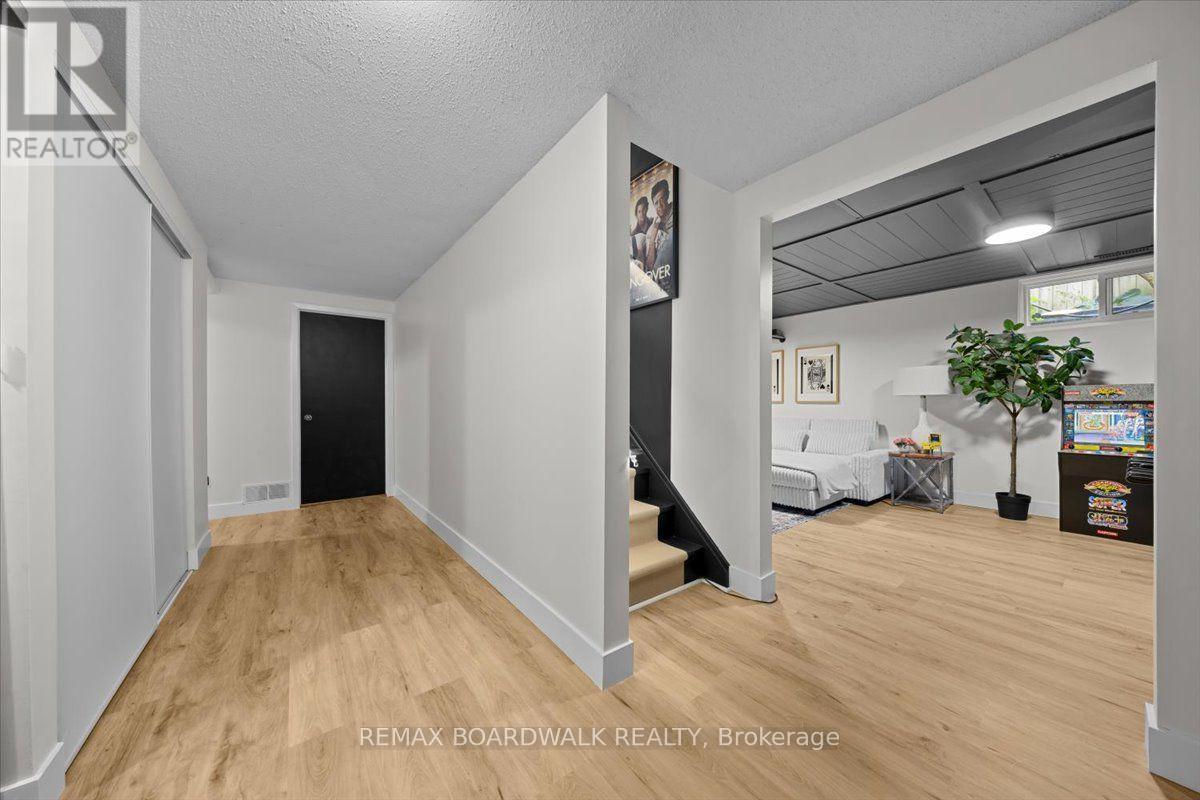 11 Duncan Street Property Photo 40