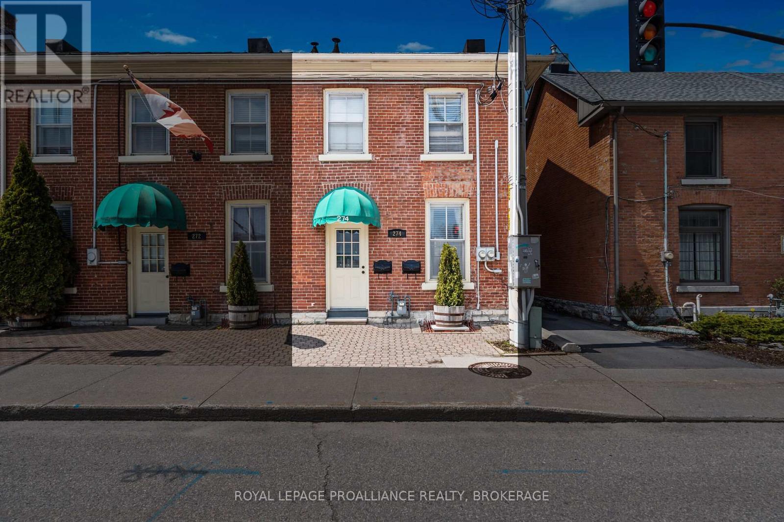 274 WELLINGTON STREET Property Photo 1