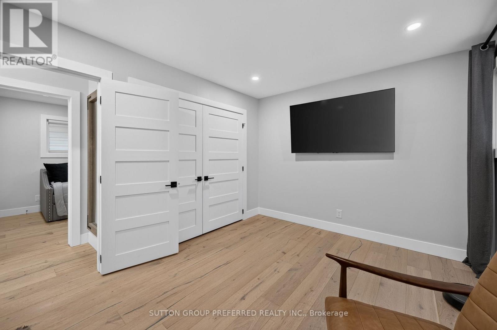 721 Inverness Avenue Property Photo 16