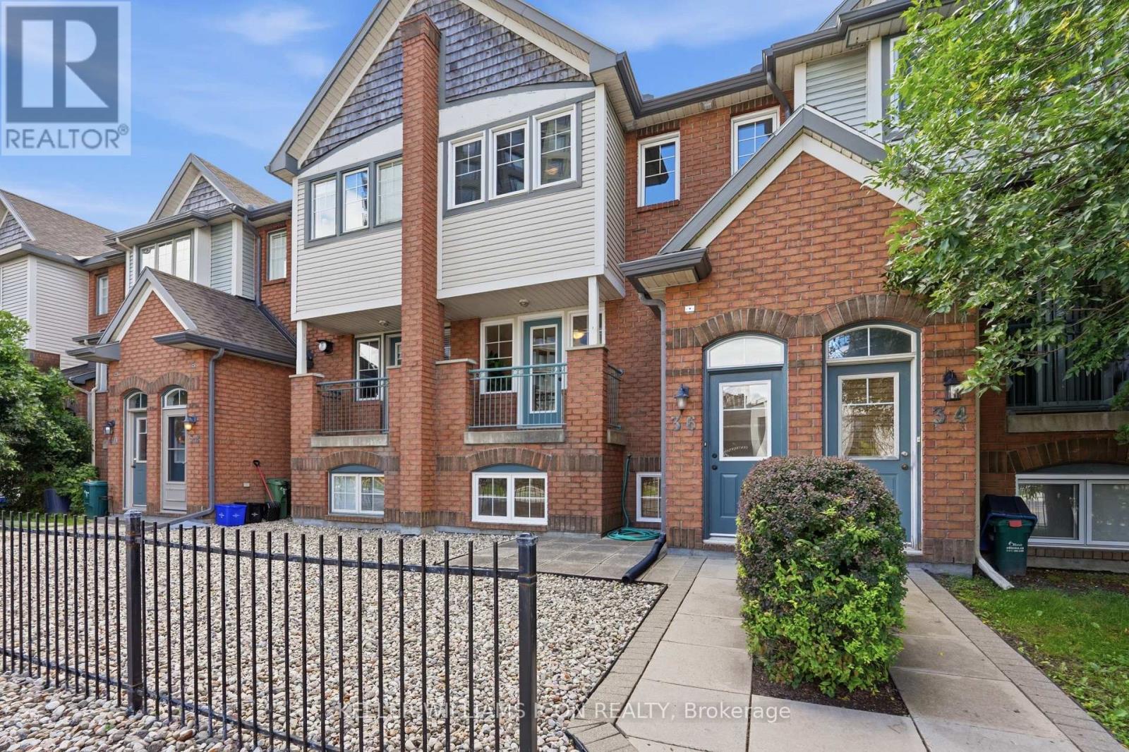 43 Thornbury Crescent Property Photo 3