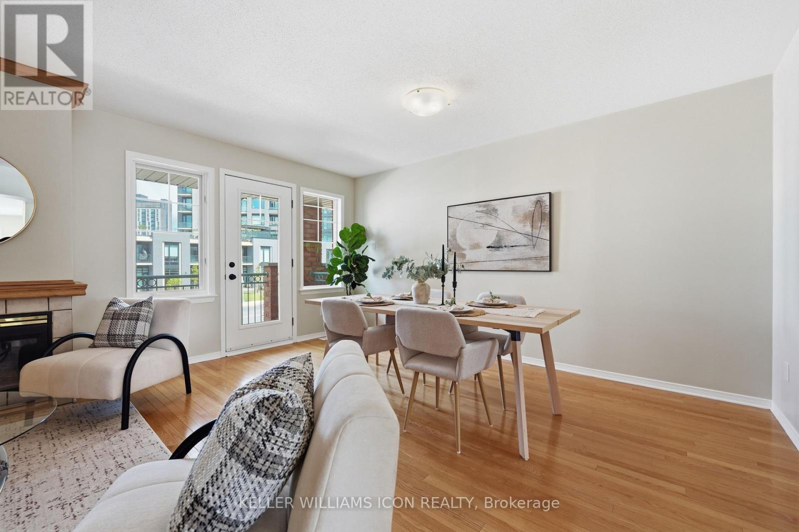 43 Thornbury Crescent Property Photo 15