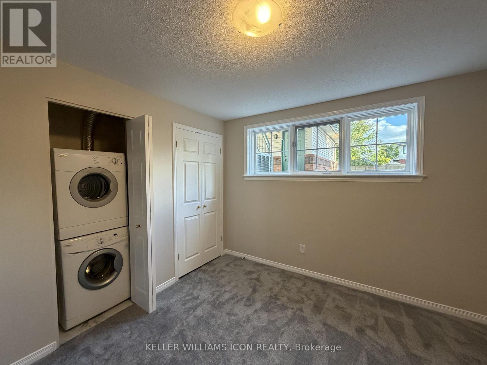 43 Thornbury Crescent Property Photo 34