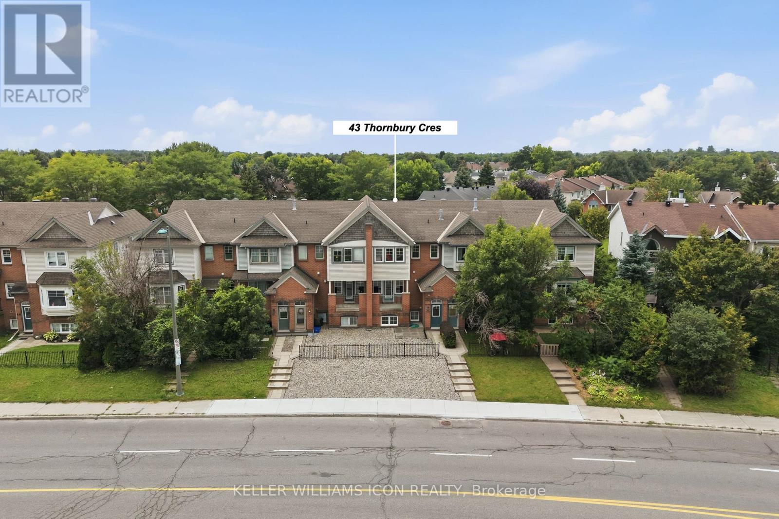 43 Thornbury Crescent Property Photo 35