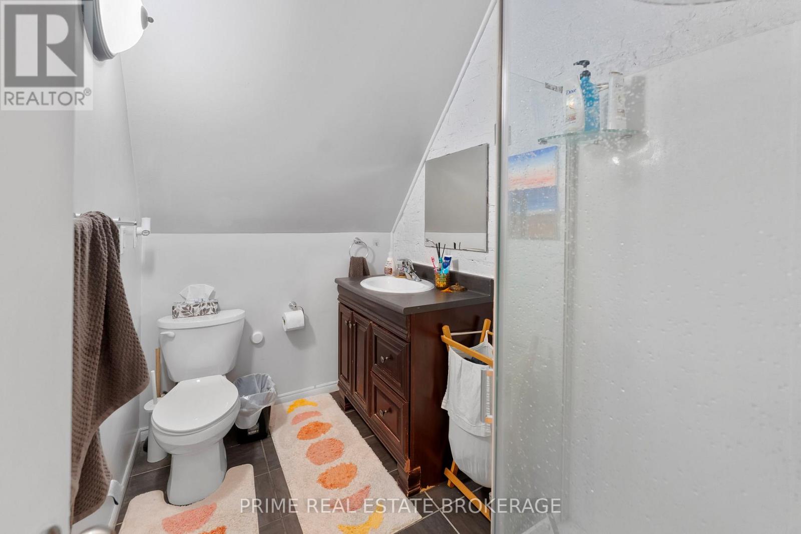 500-502 Colborne Street Property Photo 24