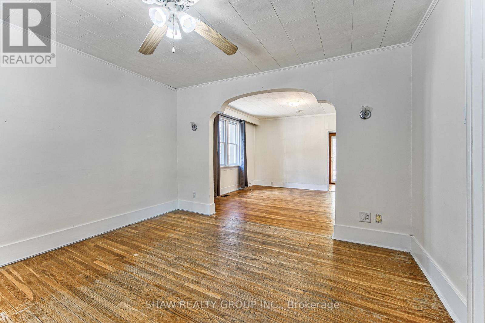 84 Franklin Street S Property Photo 6