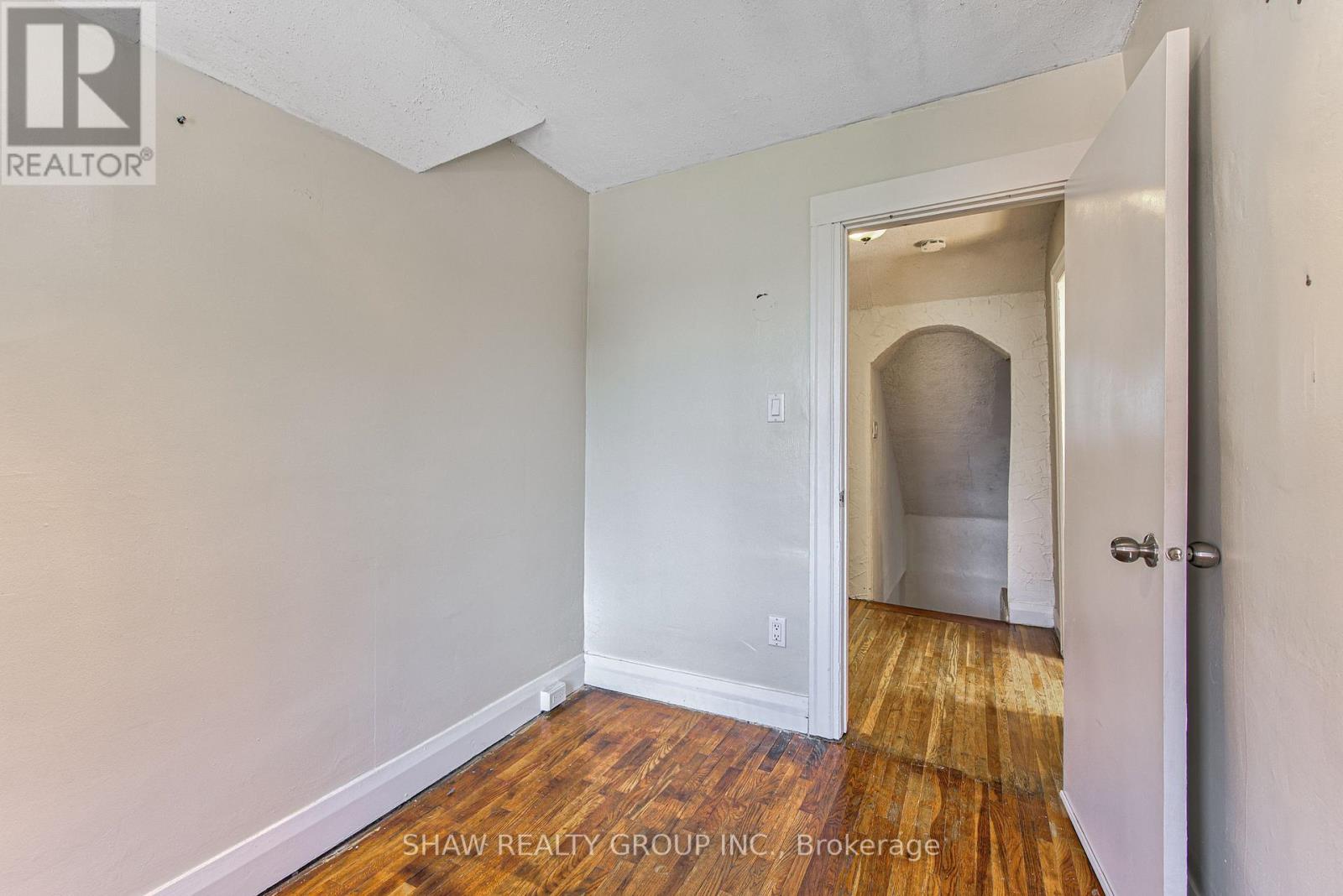 84 Franklin Street S Property Photo 22