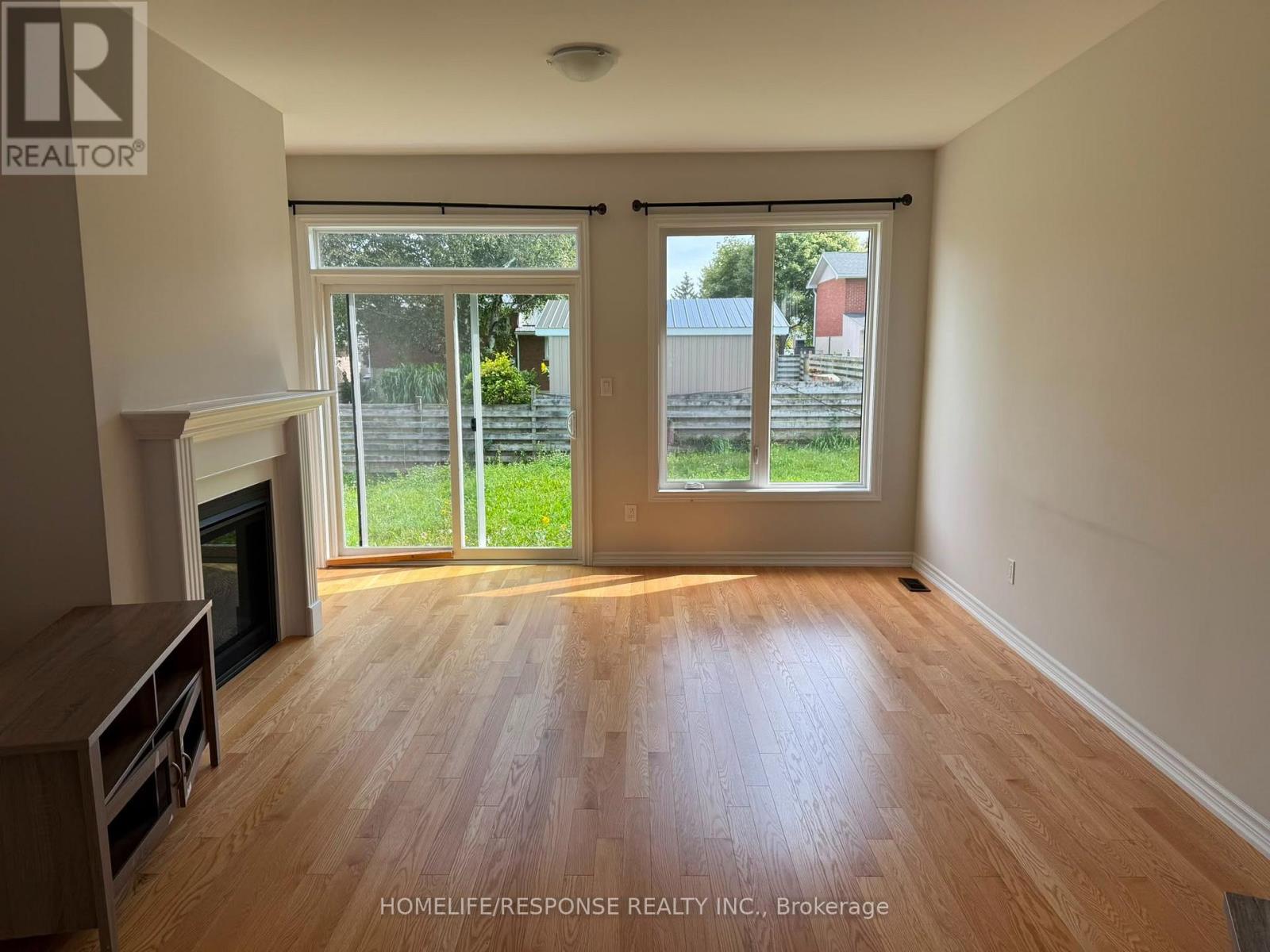 111 Stonebrook Way Property Photo 4