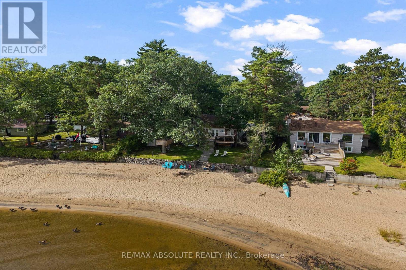 470 Bayview Drive Property Photo 2