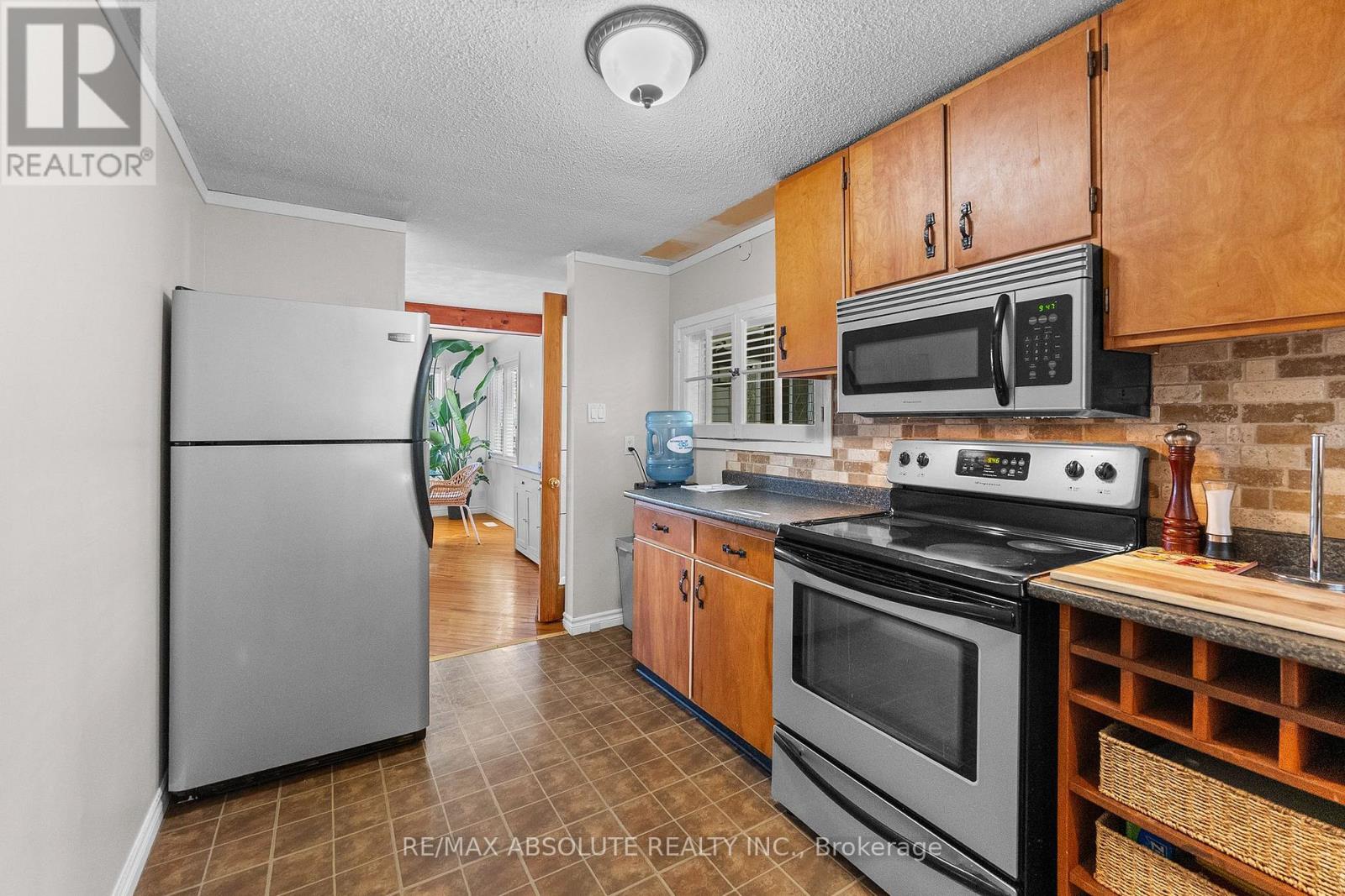 470 Bayview Drive Property Photo 11