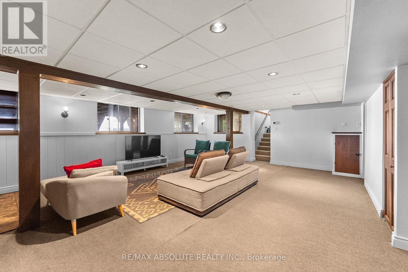 470 Bayview Drive Property Photo 18