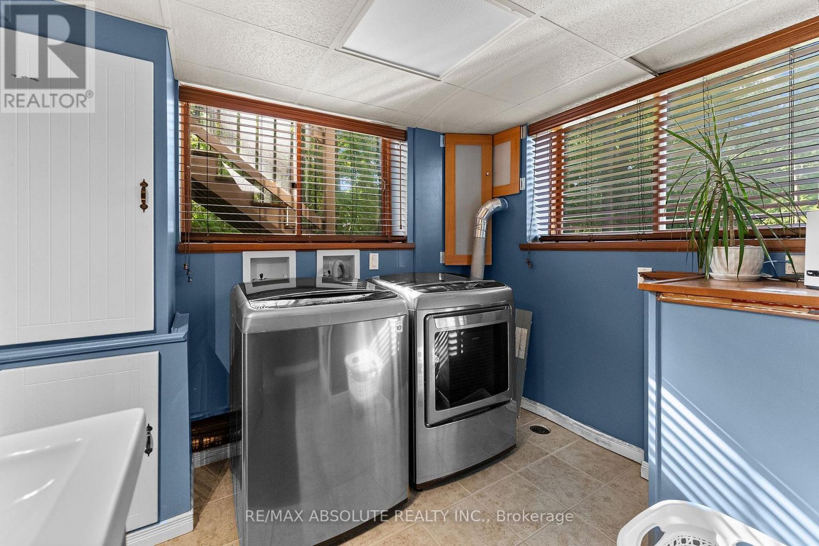 470 Bayview Drive Property Photo 23