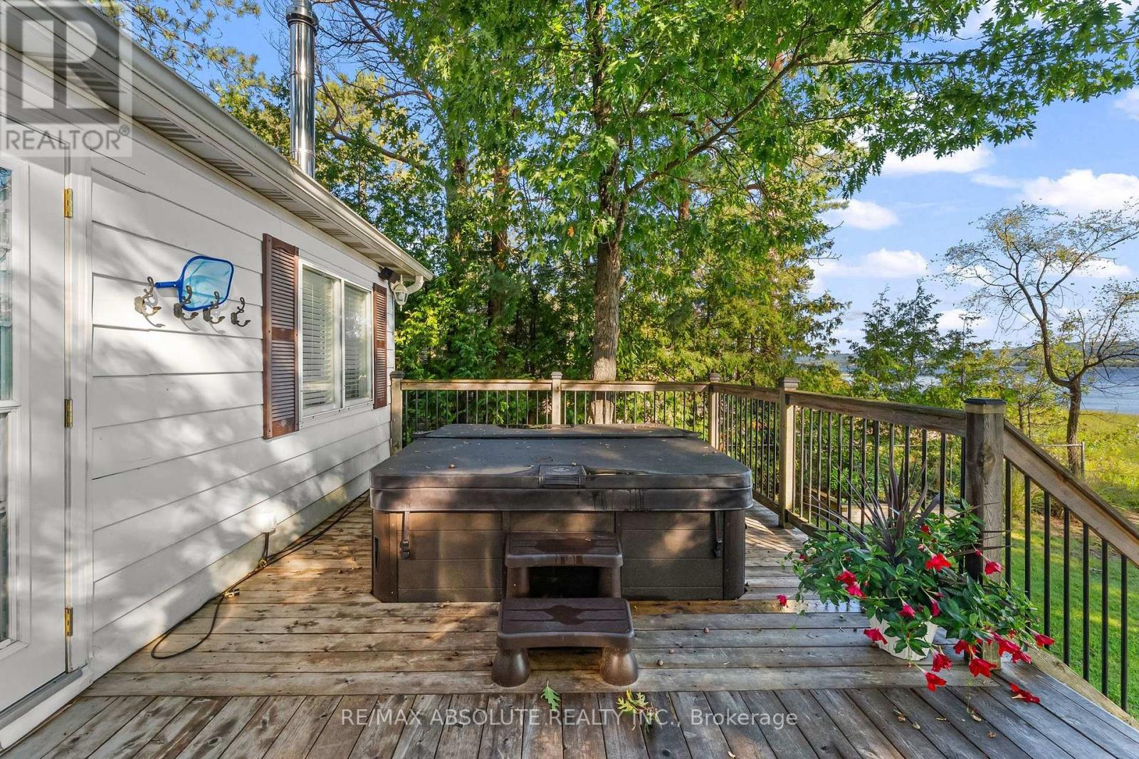470 Bayview Drive Property Photo 28
