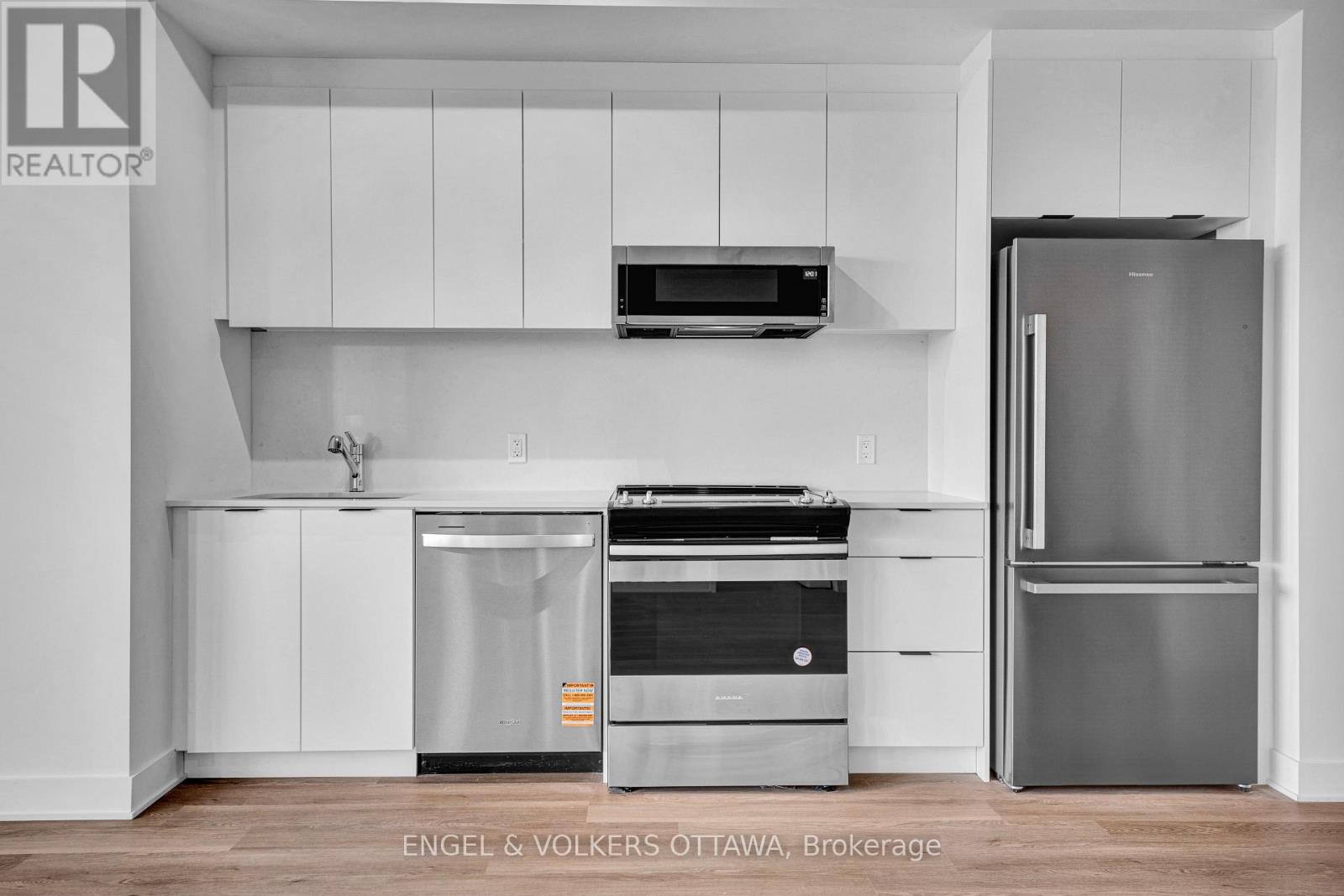 B1109 - 1655 Carling Avenue Property Photo 6