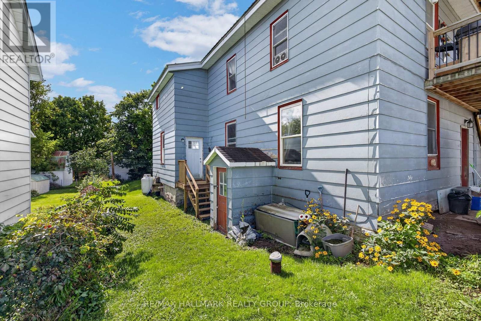 98 North Street Property Photo 44
