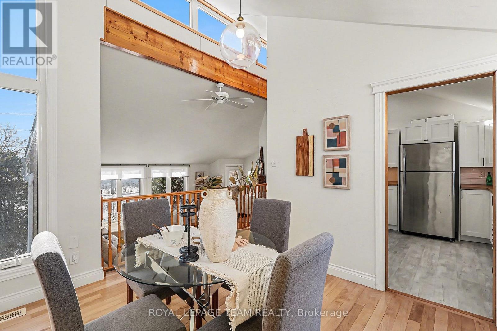 237 Queen West Street Property Photo 11