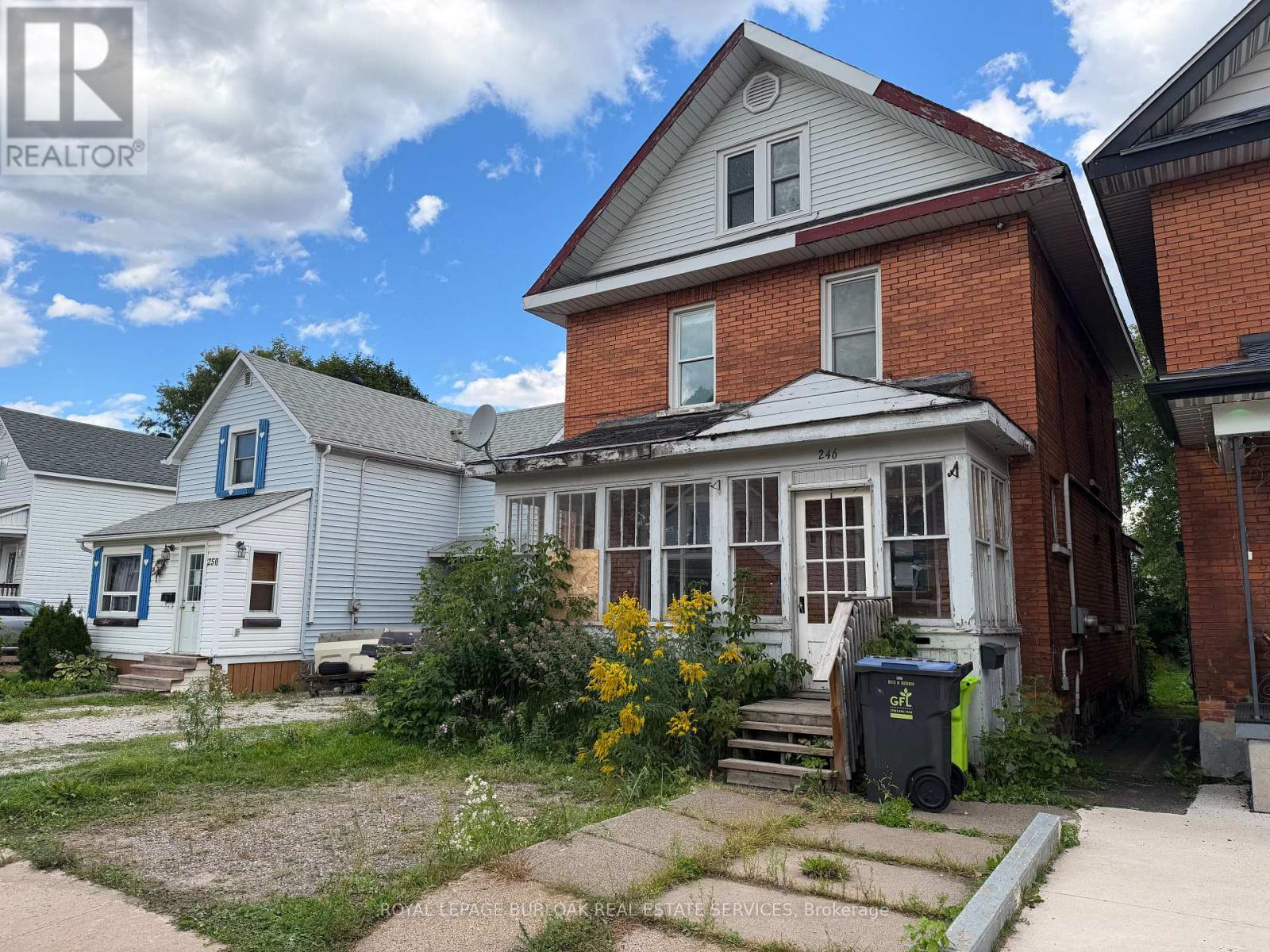 246 St. James Street Property Photo 2
