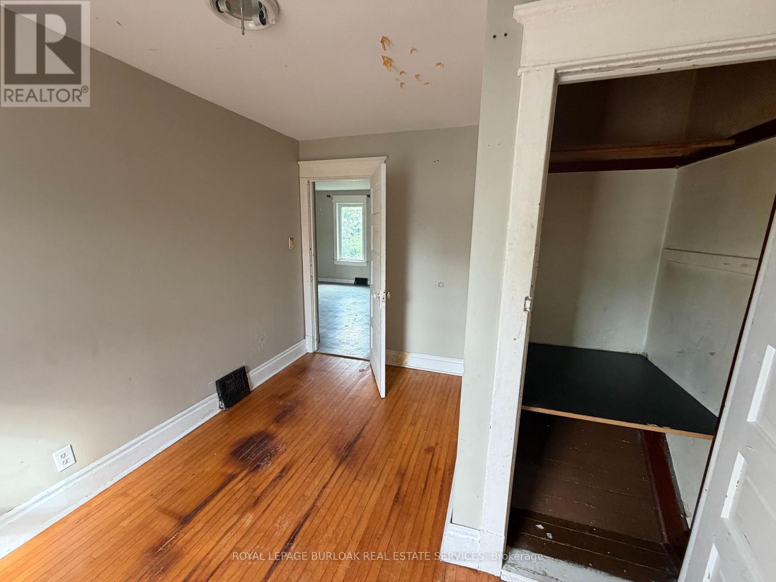246 St. James Street Property Photo 15