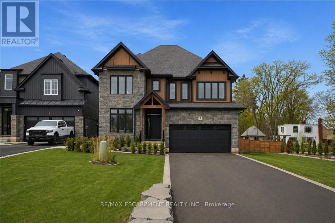 7 BARTLETT AVENUE Property Photo 1