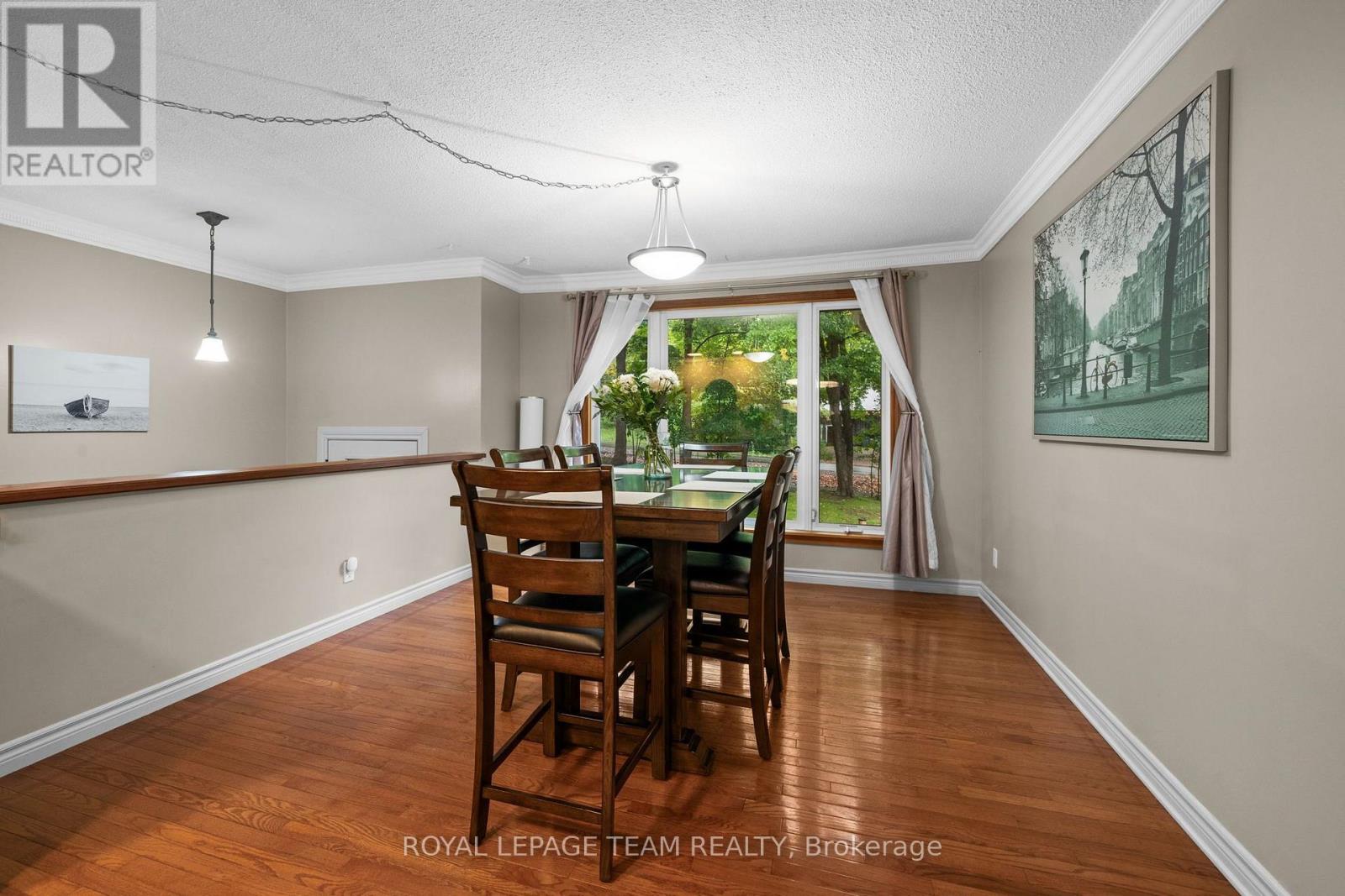 6388 Third Line Road Property Photo 6