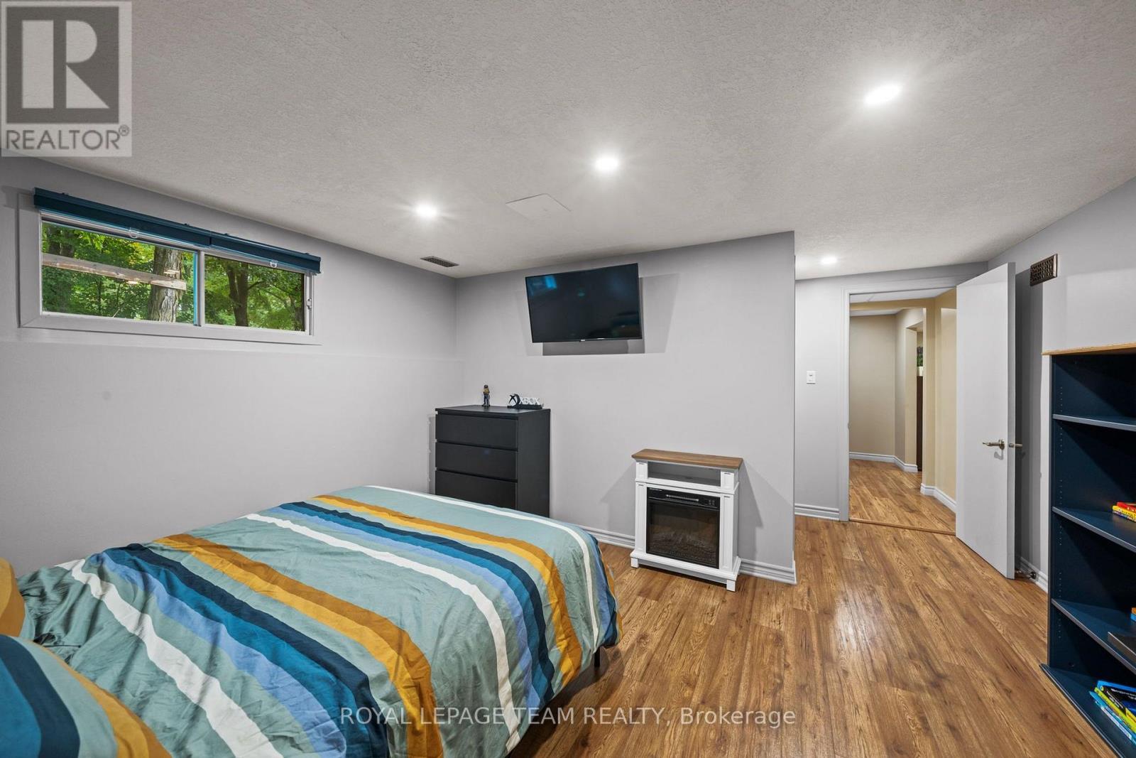 6388 Third Line Road Property Photo 29