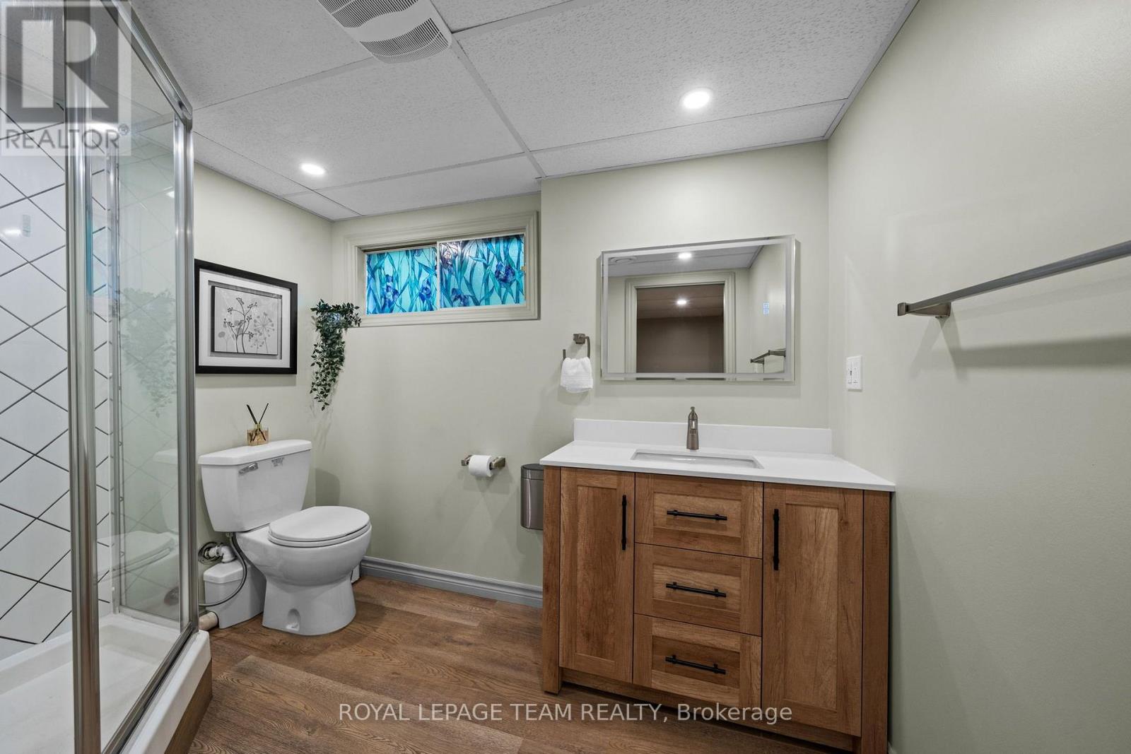 6388 Third Line Road Property Photo 30