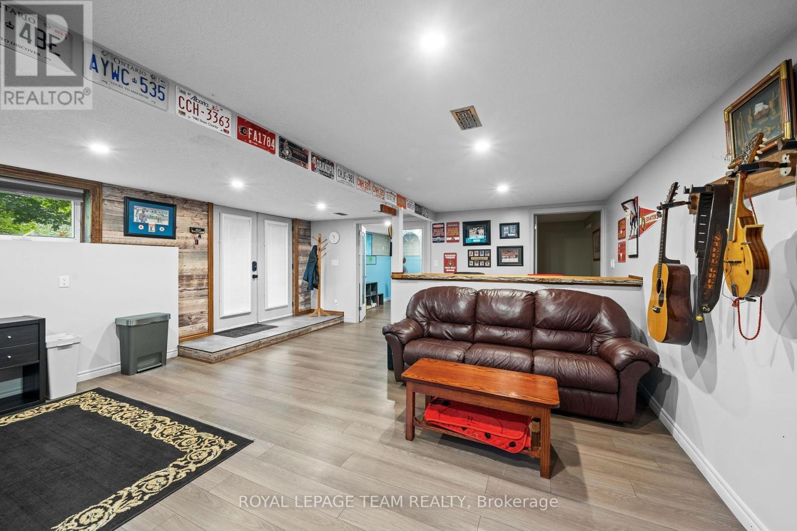 6388 Third Line Road Property Photo 37
