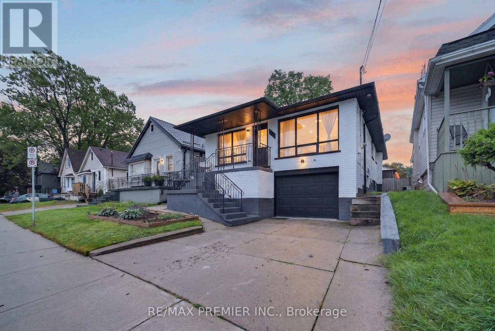 344 QUEENSDALE AVENUE Property Photo 1