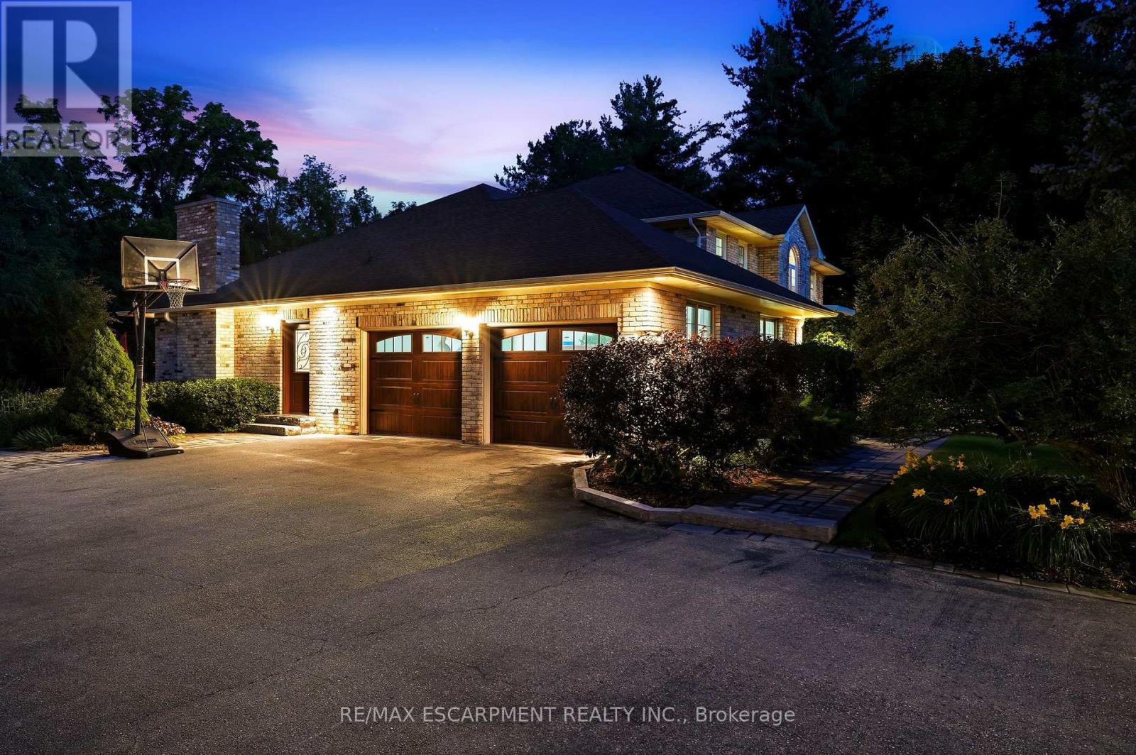 48 Woodend Drive Property Photo 3