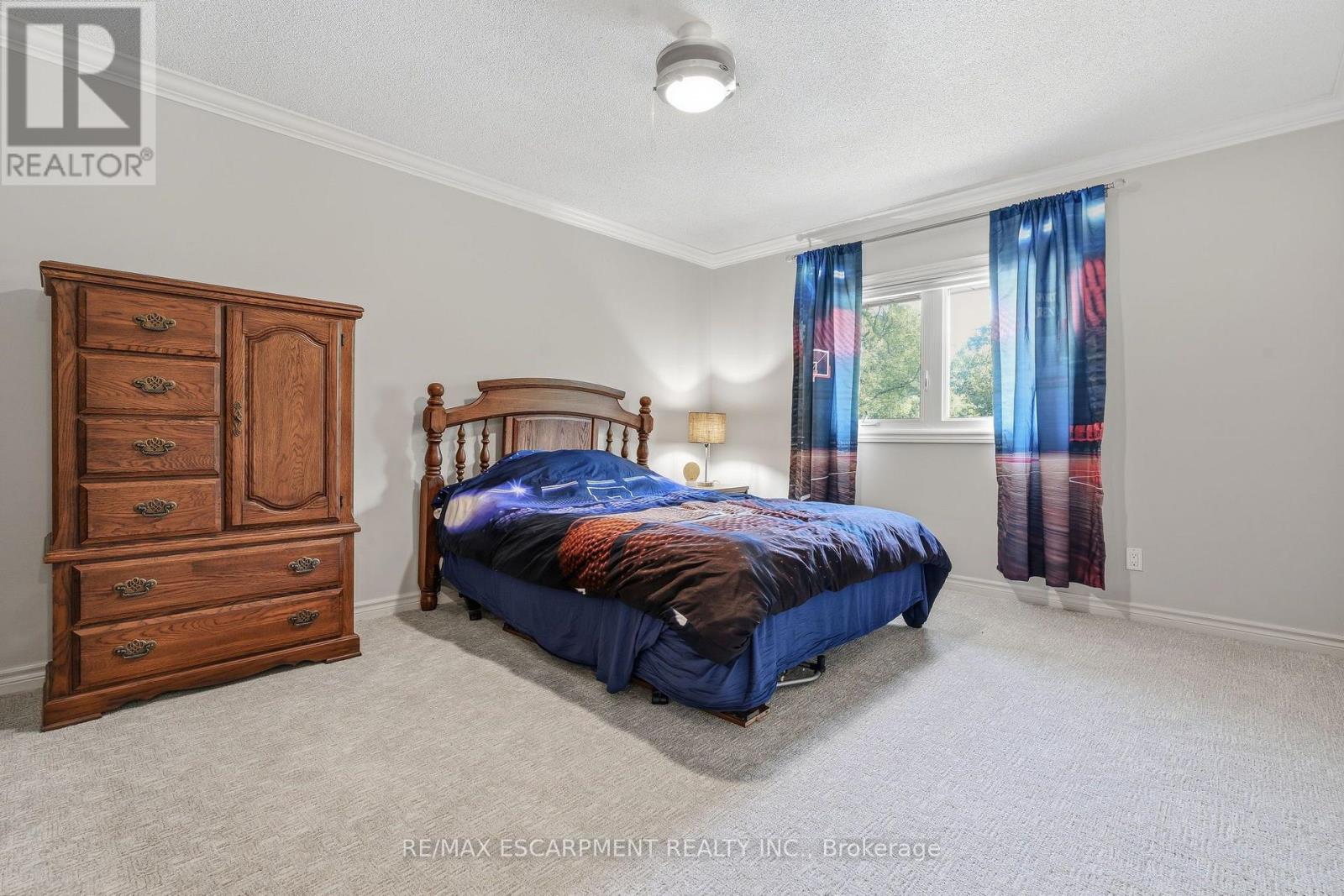 48 Woodend Drive Property Photo 32