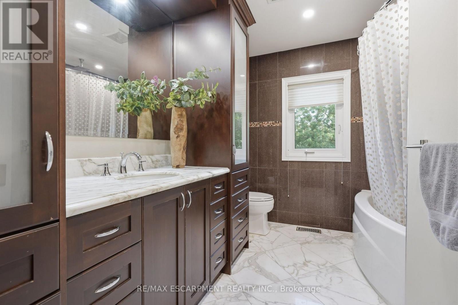 48 Woodend Drive Property Photo 34